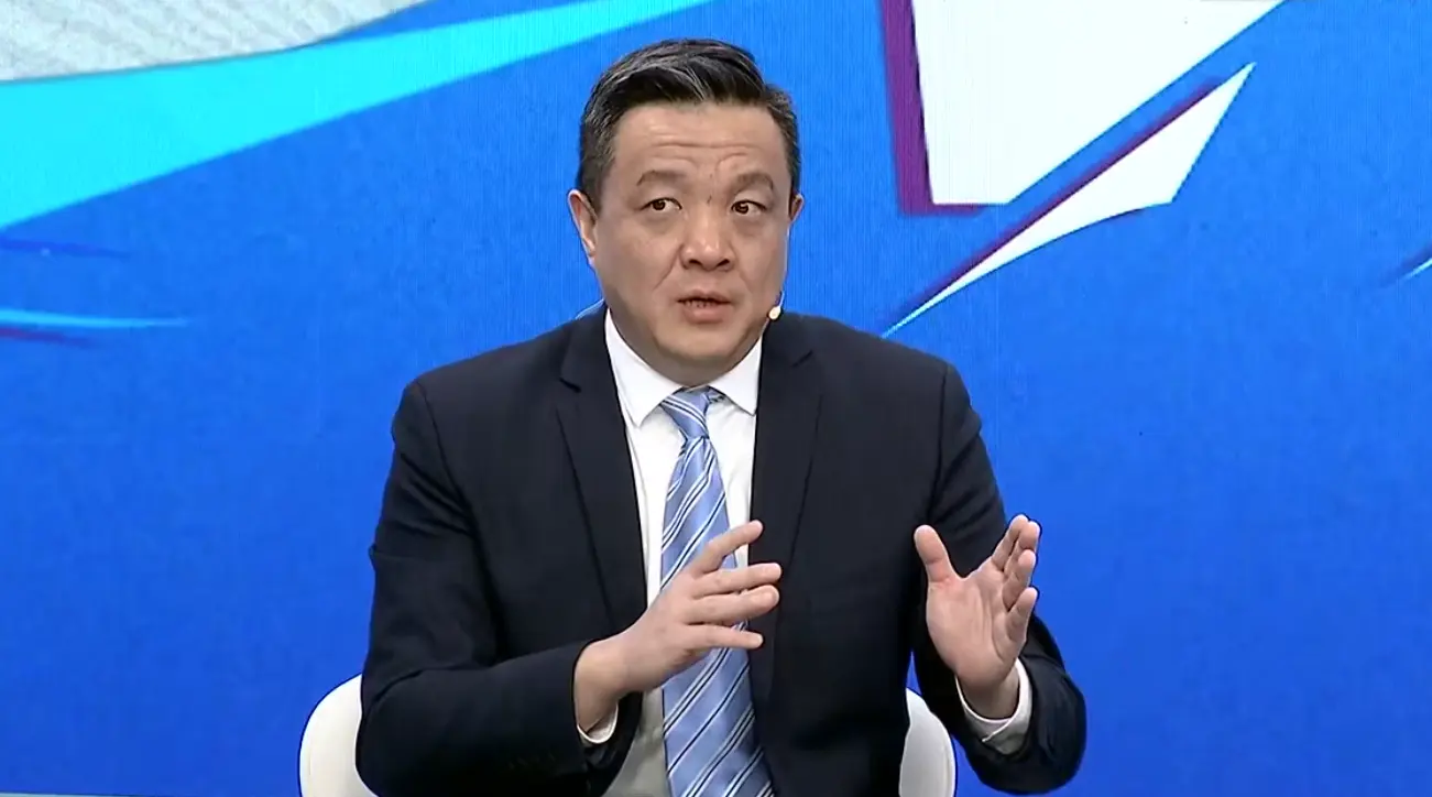 是具备着一, 从而以四连