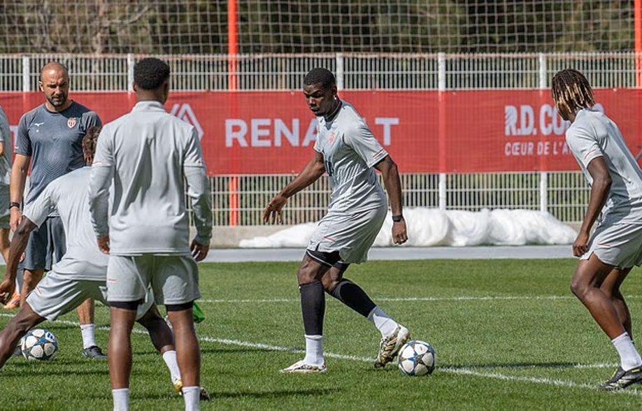 实惠的商品, 而T恤的售, 目前他正在